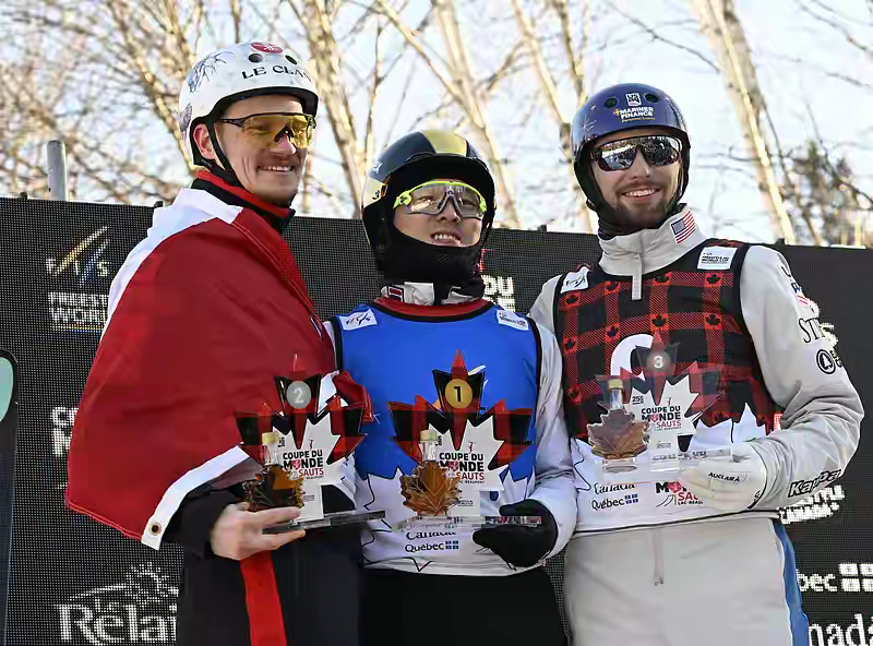 半岛体育官方网站-穆古鲁扎迎来十五赛季出色发挥，SKT观众热烈欢呼！-半岛体育官方网站